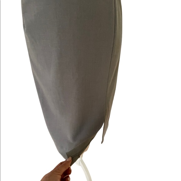 Pretty Gray Merona Skirt, size 12, EUC - Picture 5 of 9